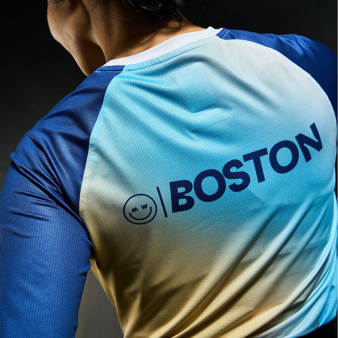 [MADE FOR WOMEN] RELAXED LONG SLEEVE WOMEN FOR RUNNING EVERYDAY BOSTON